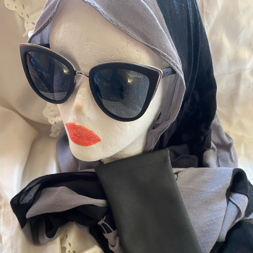 Quay Australia Black Cat-Eye Sunglasses